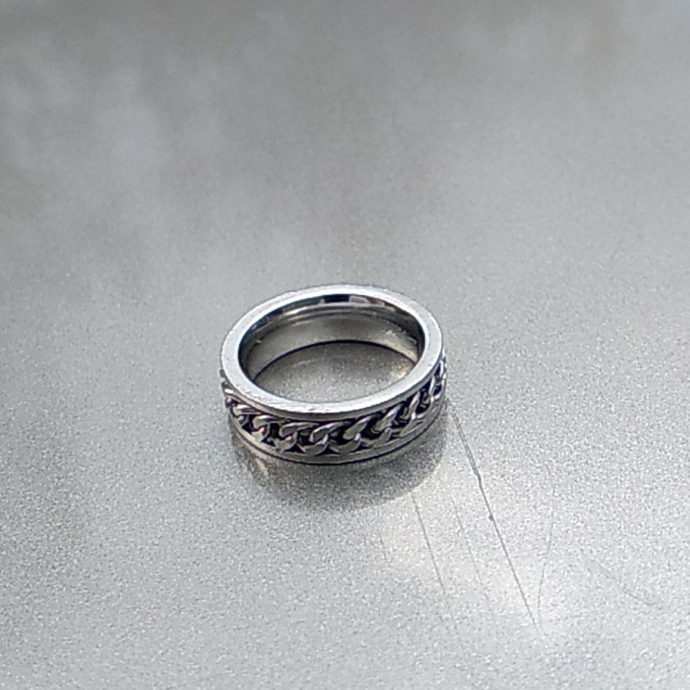 Spikes stainless steel chain ring